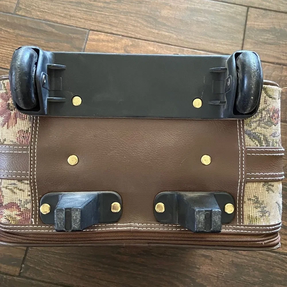 VTG,Jaguar Tapestry Elegant Brown Patterned Unisex Travel Suitcase Size Medium